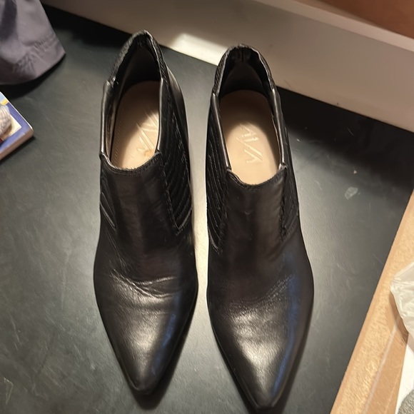 Naya Women’s Tesla Ankle Boot Size 9.5 - Picture 8 of 8